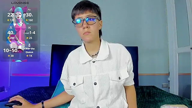 Tsuki Maru online show from November 6, 2025, 8:35 pm