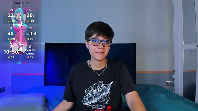 Tsuki Maru online show from November 26, 2025, 8:20 pm