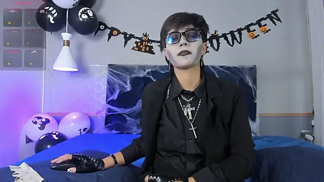 Tsuki Maru online show from October 14, 2025, 7:58 pm