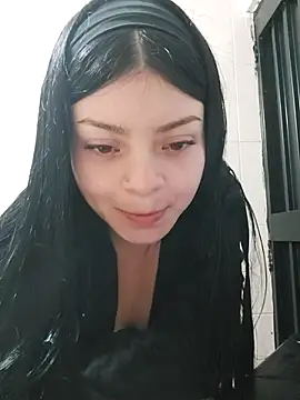 LunaJacobs online show from November 13, 2025, 12:03 am