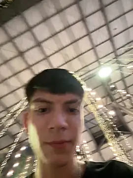 Snapshot of Luck__090 chatting on December 3, 2025, 2:12 am Luck 090 online show from December 3, 2025, 2:12 am