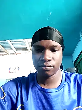 Snapshot of MackMacKenzie chatting on December 22, 2025, 7:47 pm MackMacKenzie online show from December 22, 2025, 7:47 pm