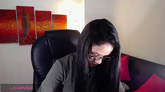 Ashley olivares online show from October 4, 2025, 3:41 am