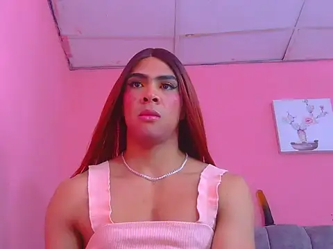 Coral Santana x online show from September 19, 2025, 3:38 pm