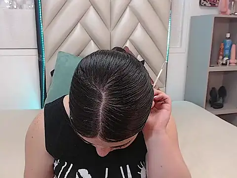 Vicluxxx online show from October 26, 2025, 12:49 pm