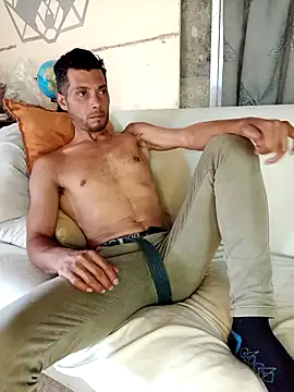 AlphaAlterX online show from September 27, 2025, 7:42 pm