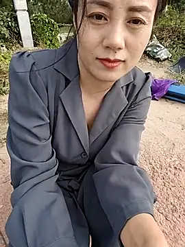 bingxin- online show from September 11, 2025, 6:13 am