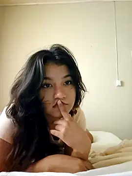 Hellenlin online show from October 2, 2025, 5:16 pm