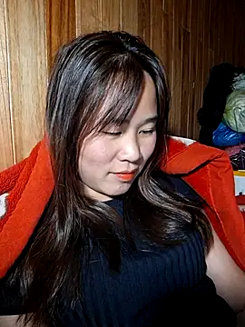 ALIENHR38 online show from January 6, 2026, 2:21 pm