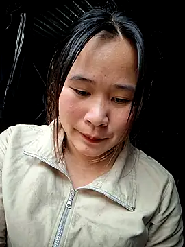 ALIENHR38 online show from November 17, 2025, 1:20 am