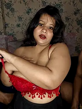 priyaverma00 online show from July 9, 2026, 10:31 pm