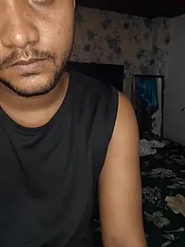priyaverma00 online show from July 28, 2026, 12:18 am