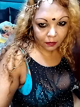 hemilynthomas2467 online show from February 4, 2026, 7:31 pm