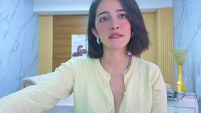 sara lopez s online show from July 8, 2026, 1:56 pm