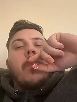 Snapshot of XXKieran chatting on February 15, 2026, 10:30 pm XXKieran online show from February 15, 2026, 10:30 pm