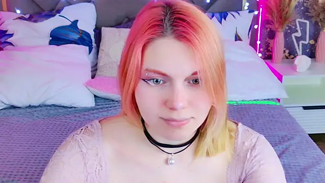 Evie Vall online show from February 4, 2026, 12:11 pm