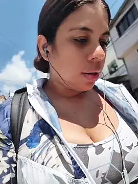 Snapshot of GabyMontenegro chatting on April 20, 2026, 3:13 pm GabyMontenegro online show from April 20, 2026, 3:13 pm