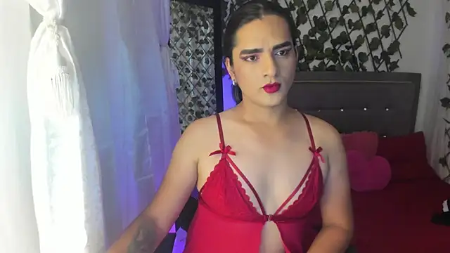 ivone golosa online show from September 23, 2025, 7:32 pm