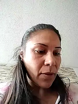 KittyHoleshot87 online show from October 9, 2025, 3:34 pm