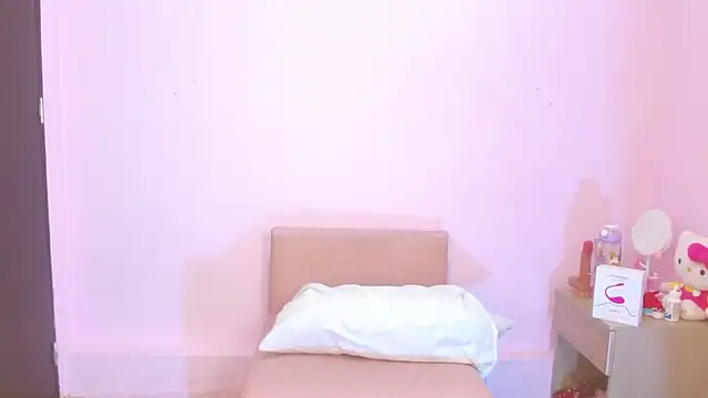 kiity horny  online show from October 15, 2025, 12:57 pm