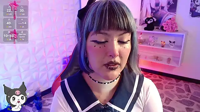 lil candy77 online show from May 6, 2026, 12:09 pm