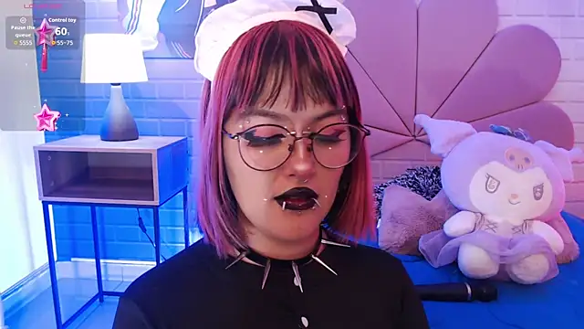 lil candy77 online show from June 11, 2026, 12:02 pm