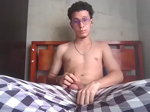 Snapshot of niko__005 chatting on March 23, 2026, 9:03 pm niko 005 online show from March 23, 2026, 9:03 pm