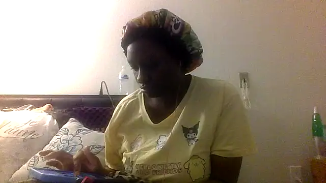 Snapshot of prettymaa chatting on July 3, 2026, 3:57 am prettymaa online show from July 3, 2026, 3:57 am