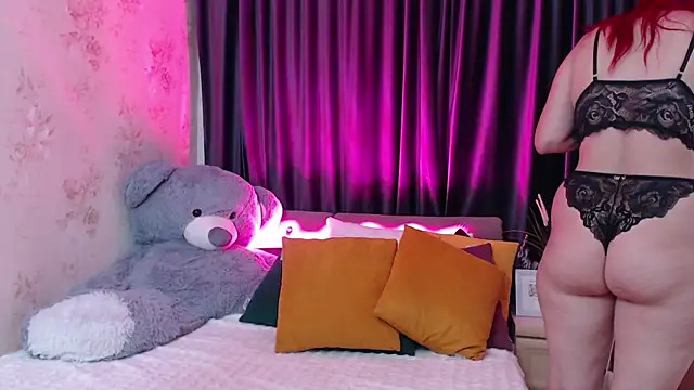 Nina Blum  online show from August 9, 2026, 5:24 am