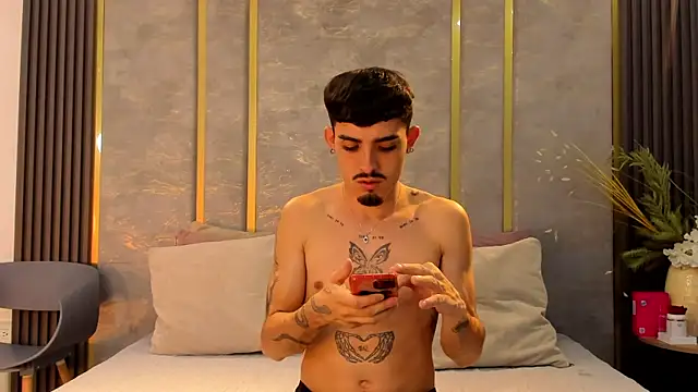 NikoStone  online show from October 23, 2025, 4:22 am