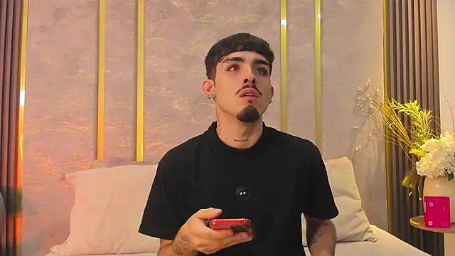 NikoStone  online show from September 27, 2025, 4:51 am