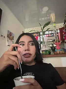 Sophie Dreamss online show from July 12, 2026, 8:42 pm