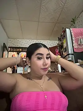 Sophie Dreamss online show from May 4, 2026, 9:28 pm
