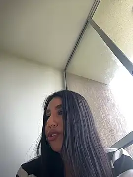 Sophie Dreamss online show from July 17, 2026, 8:50 pm