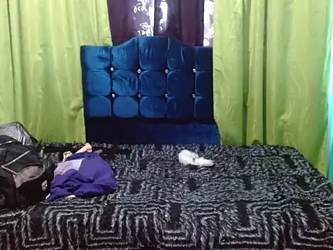 canelasexy 1 online show from July 3, 2026, 7:53 pm