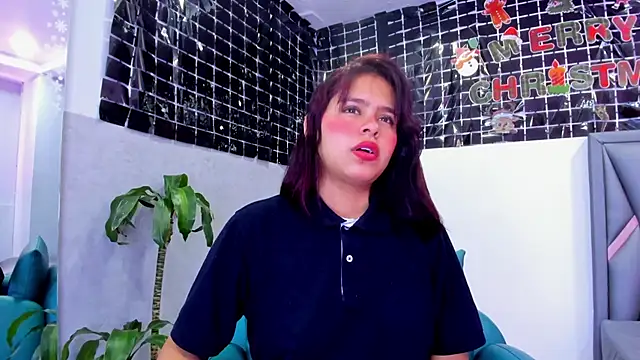 Sofia villareal online show from December 15, 2025, 12:55 pm