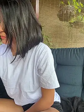 Snapshot of Thais_kim chatting on April 9, 2026, 4:35 pm Thais kim online show from April 9, 2026, 4:35 pm