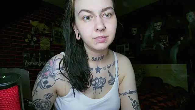 MessalinaOfficial online show from July 27, 2026, 7:21 pm