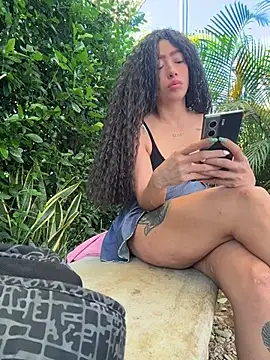 Snapshot of roxyrougee chatting on July 28, 2026, 2:13 pm roxyrougee online show from July 28, 2026, 2:13 pm
