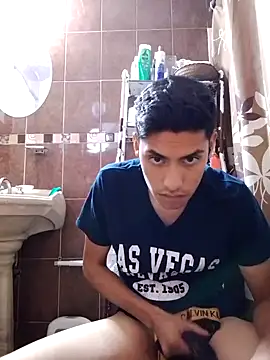 aispuro8505 online show from October 7, 2025, 8:37 am