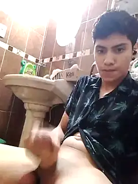 aispuro8505 online show from September 15, 2025, 7:53 am