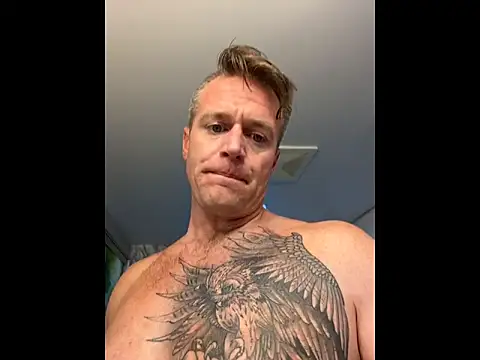 DILFiGuess11 online show from June 12, 2026, 10:46 am