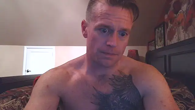 DILFiGuess11 online show from June 5, 2026, 4:28 am
