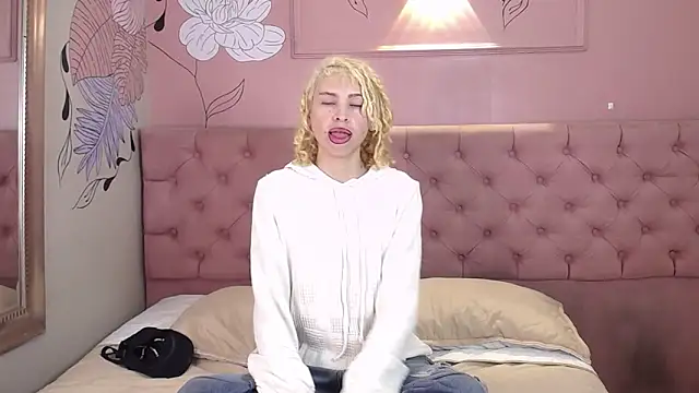 Aaron Fordd online show from December 3, 2025, 12:04 pm