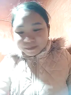 may-squirl online show from November 19, 2025, 1:49 am