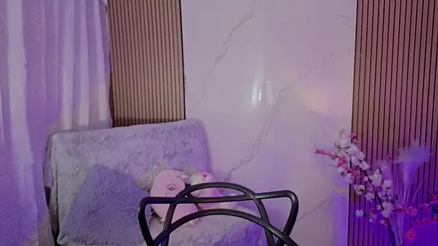 Kayleemorales online show from June 11, 2026, 12:32 am