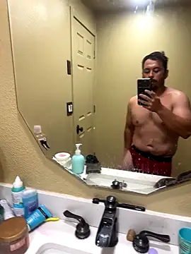 Snapshot of AlexR9700 chatting on September 8, 2025, 5:56 pm AlexR9700 online show from September 8, 2025, 5:56 pm