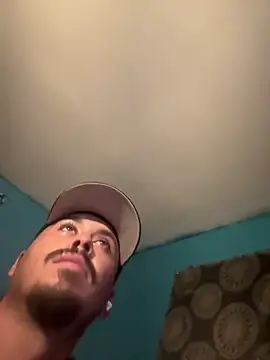 Snapshot of AlexR9700 chatting on October 3, 2025, 5:09 am AlexR9700 online show from October 3, 2025, 5:09 am