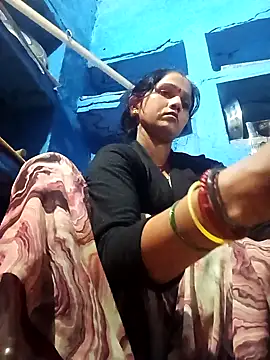 Snapshot of Jooli_xx chatting on February 26, 2026, 2:39 pm Jooli xx online show from February 26, 2026, 2:39 pm