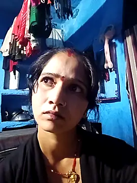 Snapshot of Jooli_xx chatting on February 13, 2026, 2:50 pm Jooli xx online show from February 13, 2026, 2:50 pm